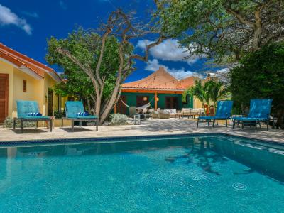 Secluded Villa with Pool*3min to Eagle Beach*