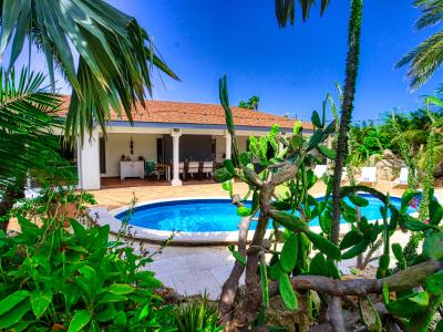 Tropical Paradise*COMPLETE PRIVACY*Pool*Garden*BBQ