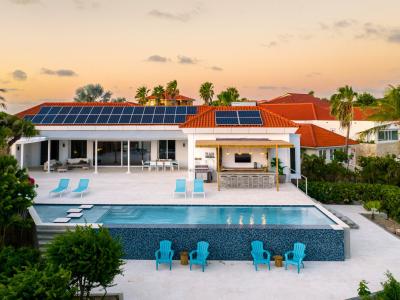 Luxury, Ocean View Villa w/Infinity Pool + Outdoor Kitchen/Bar