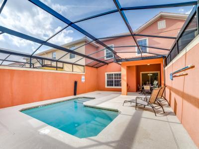 Paradise Palms Resort home with splash pool, just 7 mi from Disney!