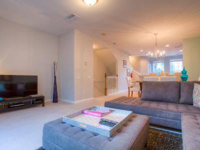 3-Bed/3.5 Bath Townhome - perfect for a family getaway!