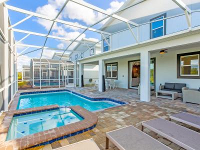 Private Pool/Spa + GAME ROOM! *No Rear Neighbors*
