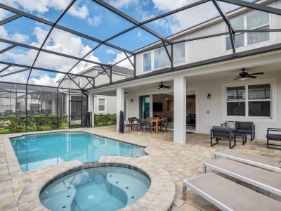 Spacious, Family-Friendly Pool Home w/Game Room in Solara